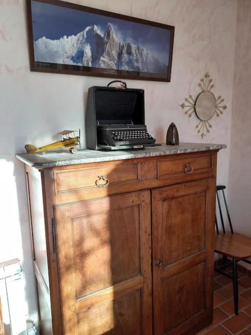 Bas De Villa, 2 Terrasses, Piscine, Spa, Sauna... Neffes エクステリア 写真